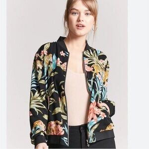 Forever 21 Contemporary BLack Jungle Tiger print lightweight bomber jacket Large